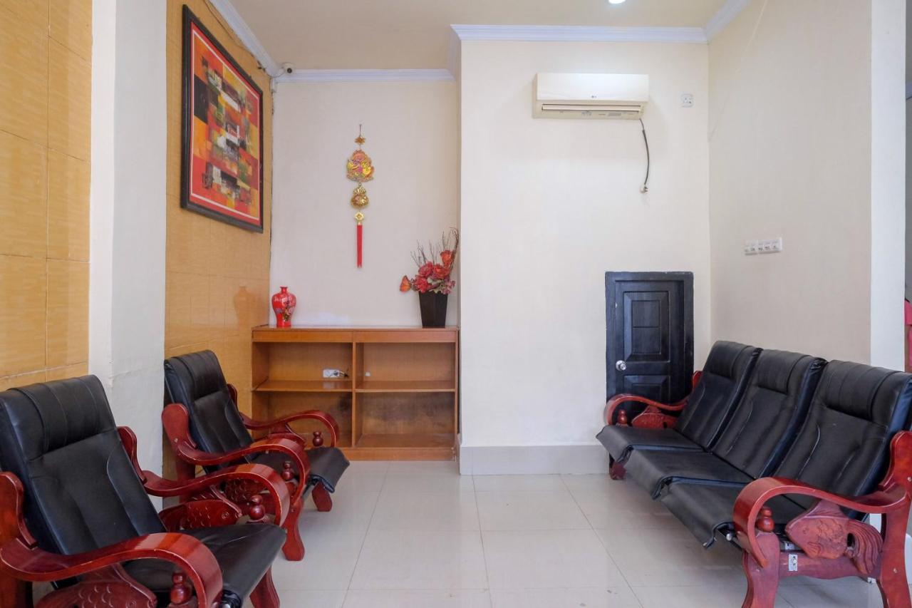 Reddoorz At Hotel Rich Parepare Near Pantai Mattirotasi Εξωτερικό φωτογραφία