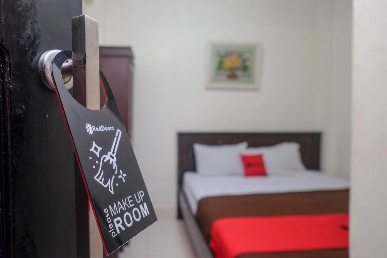 Reddoorz At Hotel Rich Parepare Near Pantai Mattirotasi Εξωτερικό φωτογραφία