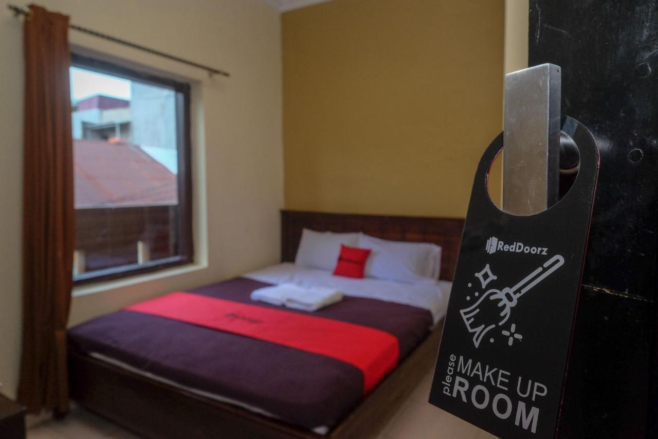 Reddoorz At Hotel Rich Parepare Near Pantai Mattirotasi Εξωτερικό φωτογραφία