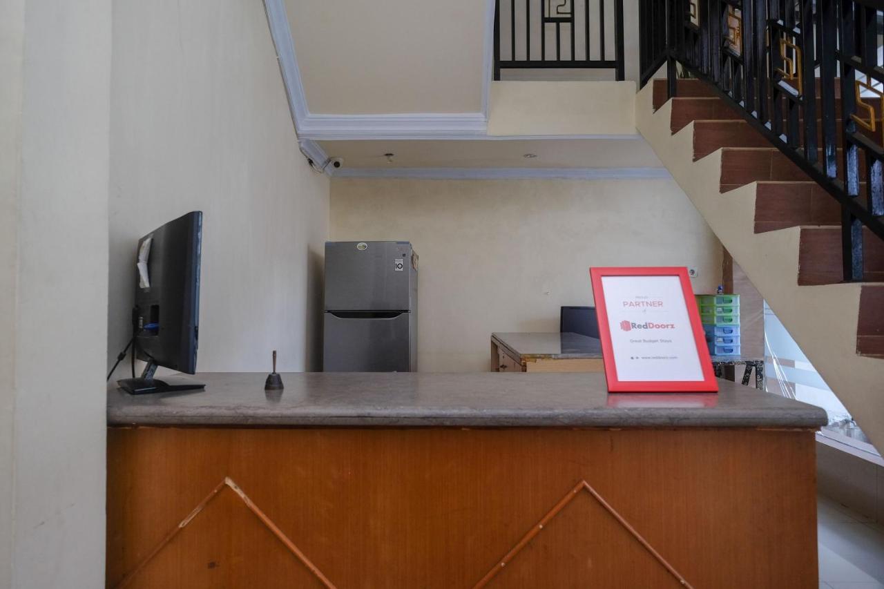 Reddoorz At Hotel Rich Parepare Near Pantai Mattirotasi Εξωτερικό φωτογραφία